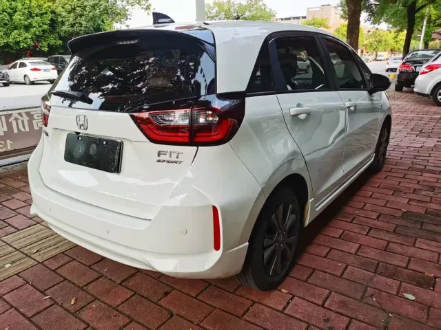 Honda Fit 2021 1.5L CVT Sporty Edition — Фото автомобиля 9