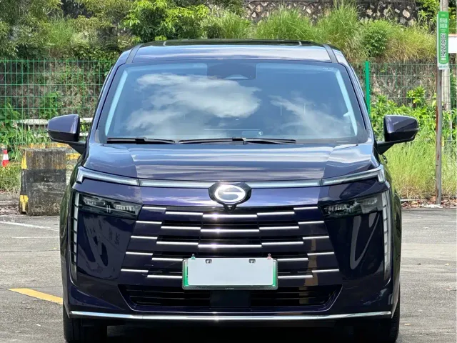 GAC Trumpchi E8 — Фото автомобиля 2