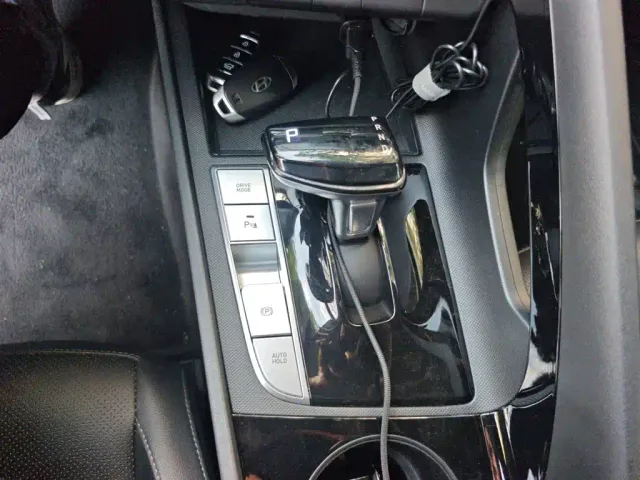 Hyundai Elantra — Фото автомобиля 10