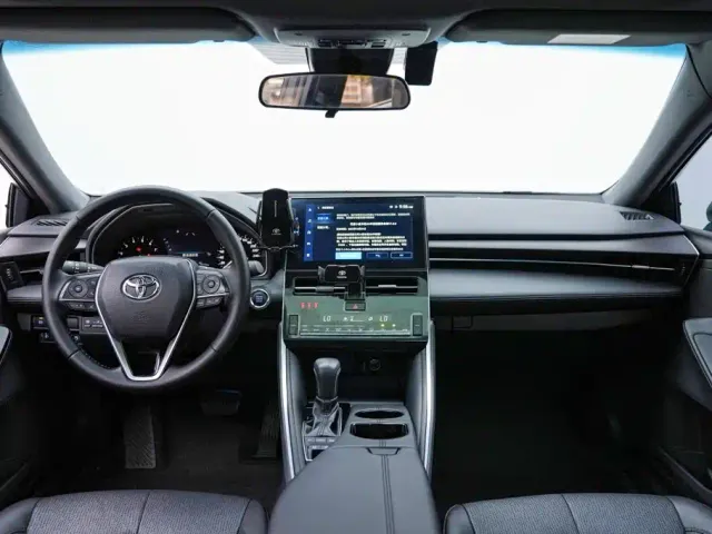 Toyota Avalon — Фото автомобиля 9