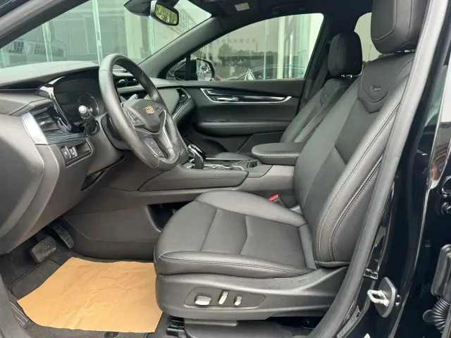 Cadillac XT5 — Фото автомобиля 4