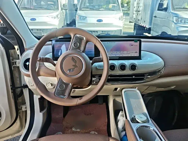 Wuling Bingo — Фото автомобиля 10