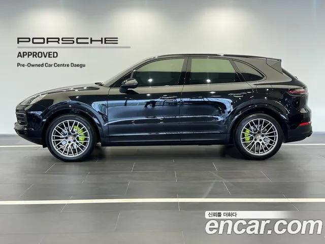 Porsche Cayenne — Фото автомобиля 3