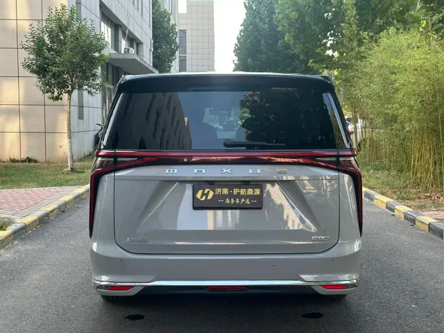 Maxus G90 — Фото автомобиля 5