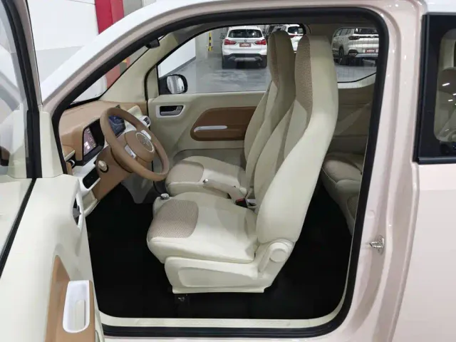 Wuling Hongguang Mini EV — Фото автомобиля 10