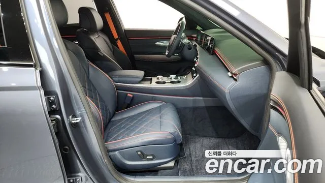 Genesis GV70 2.5T Бензин AWD — Фото автомобиля 11
