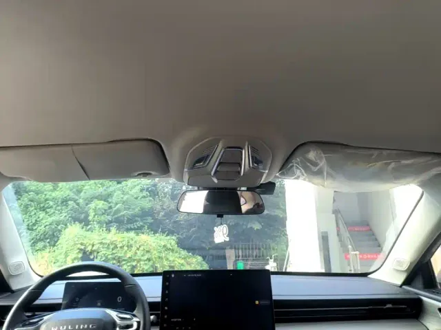 Wuling Starlight — Фото автомобиля 17