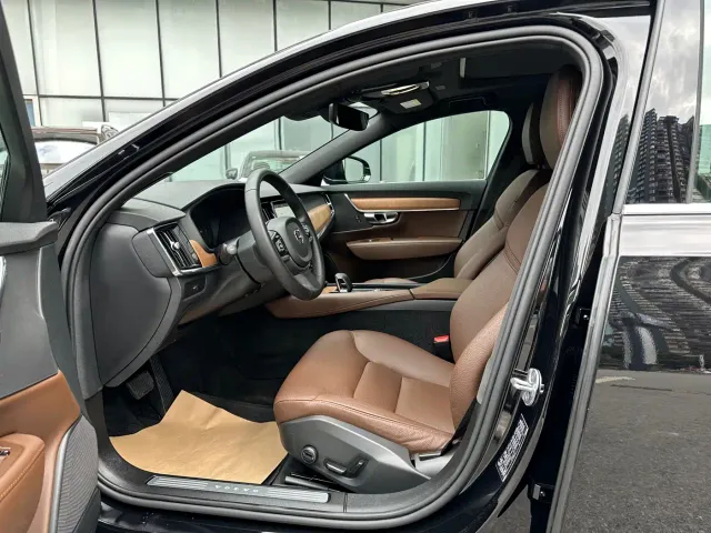 Volvo S90 — Фото автомобиля 8