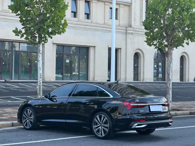 Audi A6L — Фото автомобиля 15