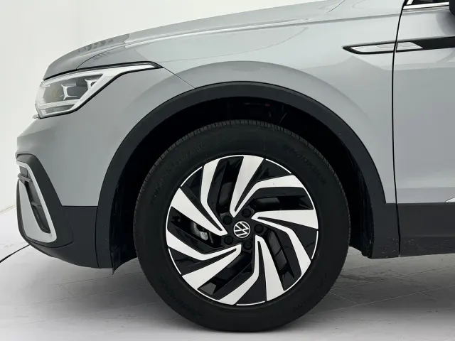 Volkswagen Tiguan L — Фото автомобиля 23