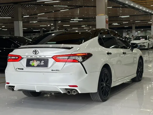 Toyota Camry — Фото автомобиля 20