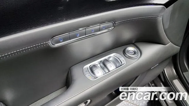 Genesis G90 Бензин 3.5 турбо AWD — Фото автомобиля 28