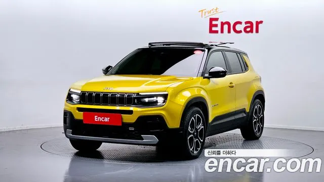 Фотография автомобиля — Jeep Avenger