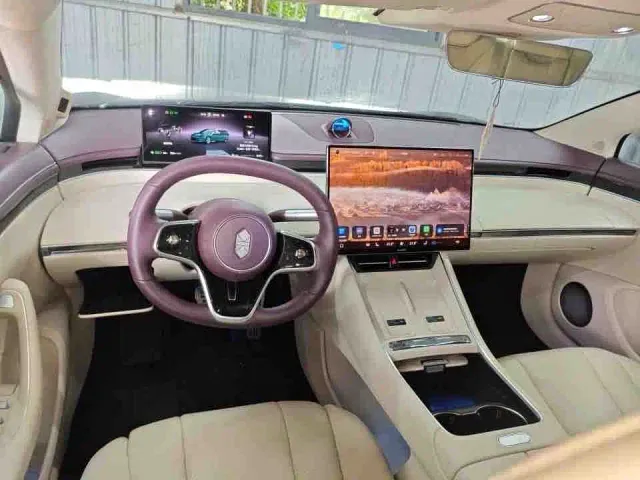 Luxeed S7 — Фото автомобиля 5