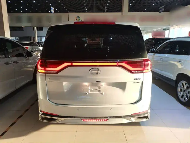 GAC Trumpchi M8 — Фото автомобиля 3