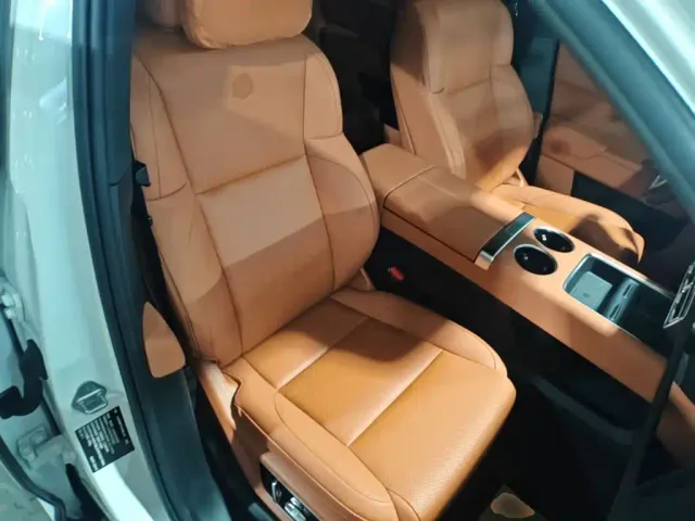 Li Auto L7 — Фото автомобиля 24
