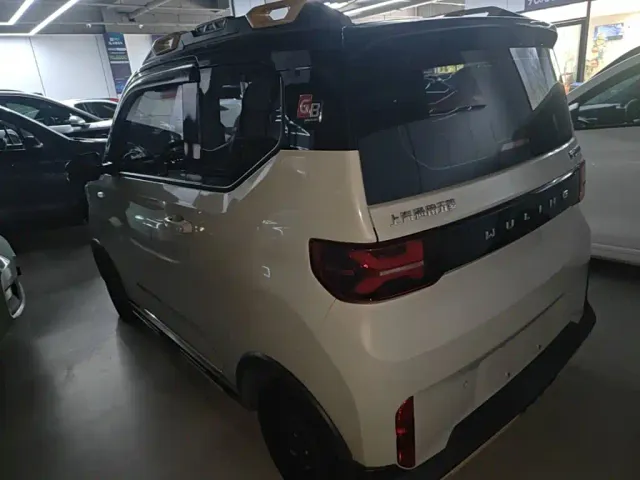 Wuling Hongguang Mini EV — Фото автомобиля 4