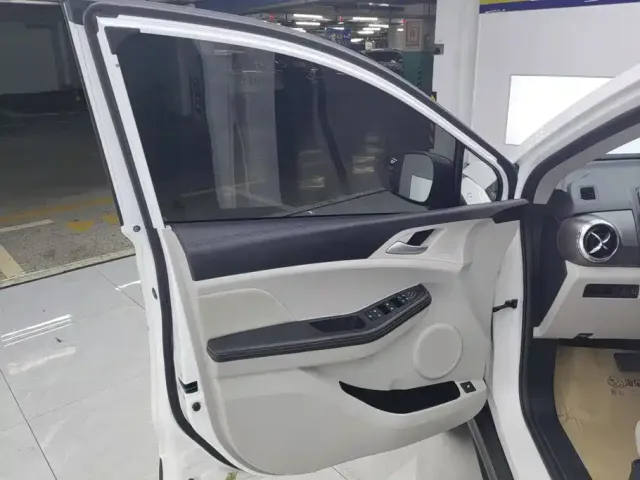 BYD Yuan Pro — Фото автомобиля 7