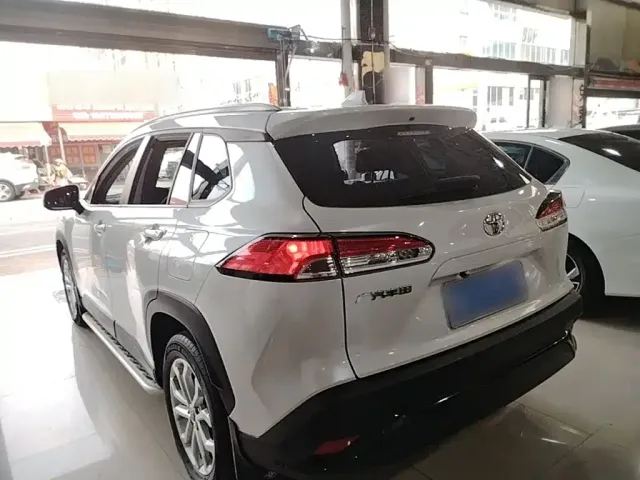 Toyota Frontlander — Фото автомобиля 4