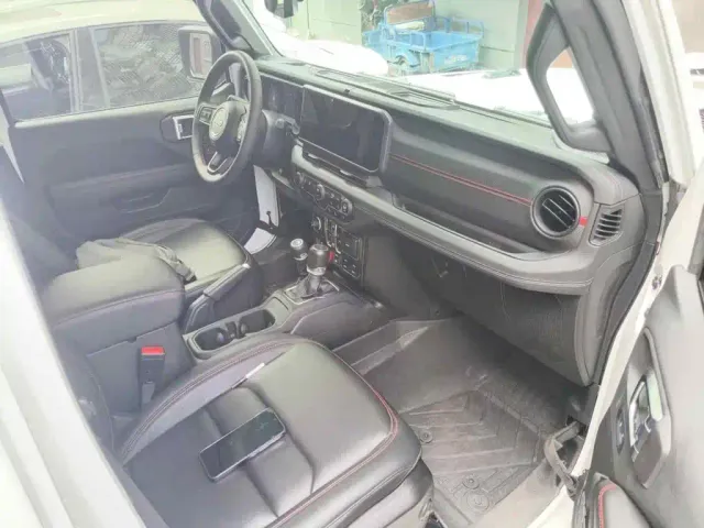Jeep Wrangler — Фото автомобиля 13