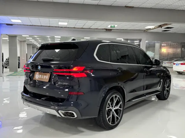 BMW X5 — Фото автомобиля 9