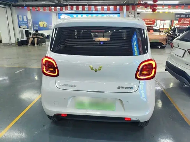 Wuling Hongguang Mini EV — Фото автомобиля 5