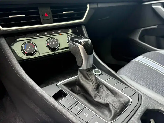 Volkswagen Sagitar — Фото автомобиля 8