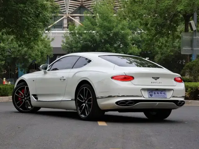 Bentley Continental — Фото автомобиля 4