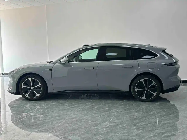Nio ET5 Touring — Фото автомобиля 11