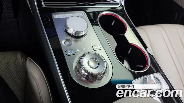 Genesis GV80 — Фото автомобиля 12