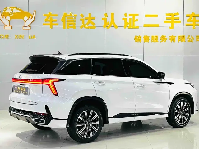Changan CS75 Plus — Фото автомобиля 2