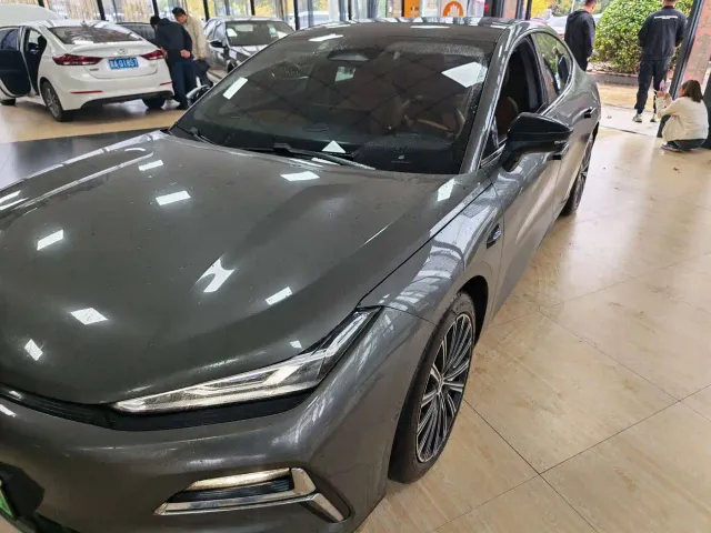 Фотография автомобиля — Geely Galaxy Xingyao 8