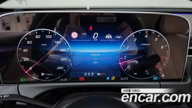 Mercedes-Benz E-Class — Фото автомобиля 7