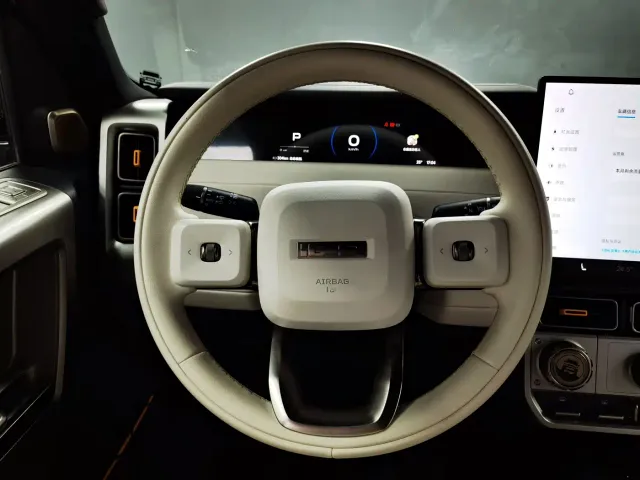 iCAR V23 — Фото автомобиля 11