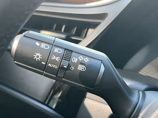 Lexus ES — Фото автомобиля 10