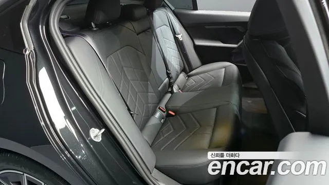 BMW 5 Series G60 — Фото автомобиля 11