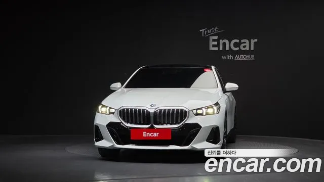 BMW 5-Series 5 серия (G60) 530i xDrive M Sport — Фото автомобиля 3