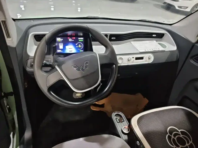 Wuling Hongguang Mini EV — Фото автомобиля 9