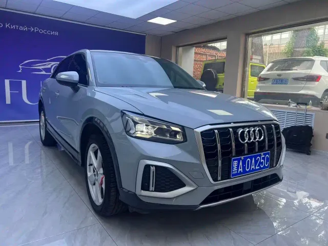 Audi Q2L — Фото автомобиля 2