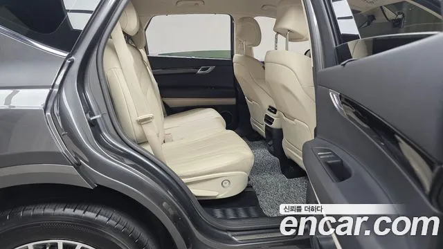 Genesis GV80 2.5T Бензин AWD — Фото автомобиля 12