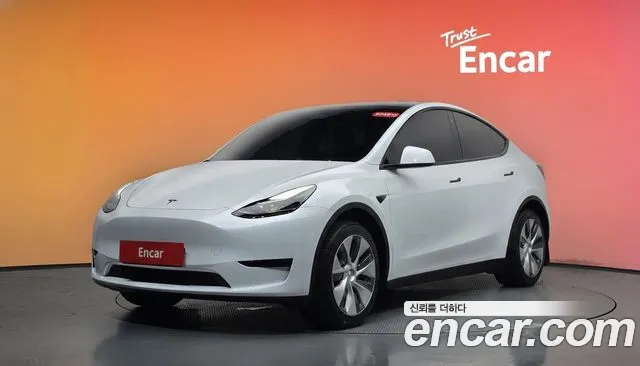 Фотография автомобиля — Tesla Model Y