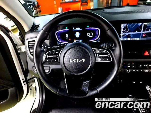 Kia Seltos Бензин 1.6 турбо 2WD — Фото автомобиля 11