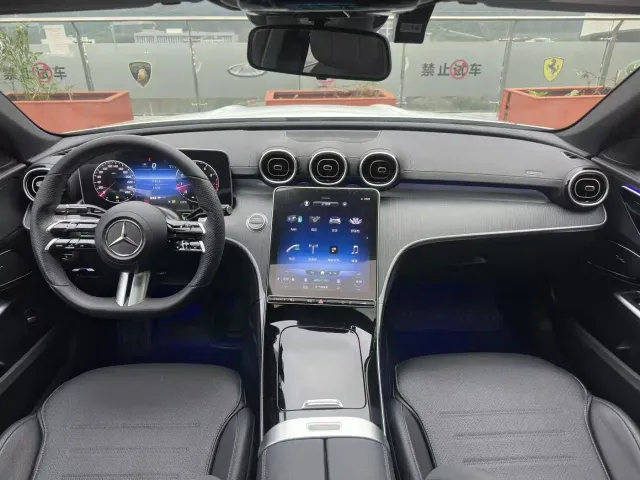 Mercedes-Benz C-Class — Фото автомобиля 14