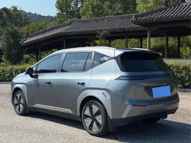 GAC Aion Y — Фото автомобиля 5