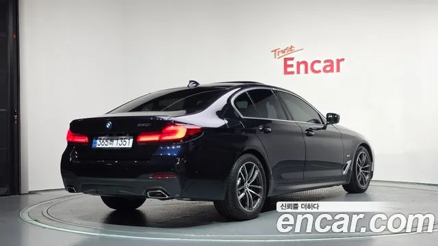 BMW 5 Series G30 — Фото автомобиля 2
