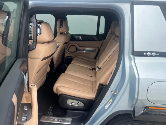 BYD FangChengBao Leopard 8 — Фото автомобиля 8