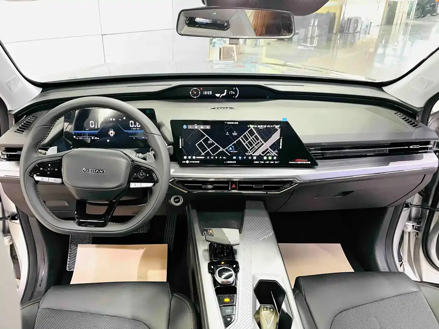 Changan Oshan Changan Oshan Z6 2023 Blue Whale 1.5T DCT Smart Premium — Фото автомобиля 11