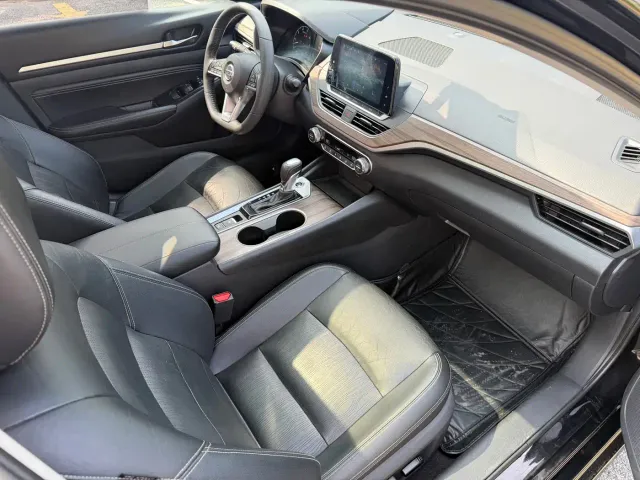 Nissan Teana — Фото автомобиля 9