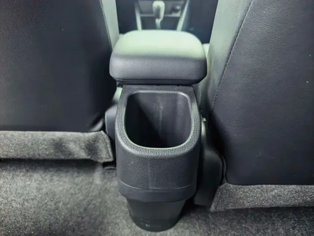 Toyota YARiS L Zhi Xuan — Фото автомобиля 14