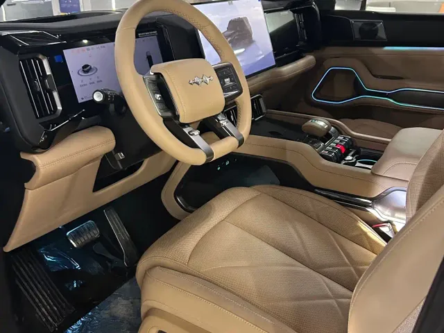 BYD FangChengBao Leopard 8 — Фото автомобиля 3